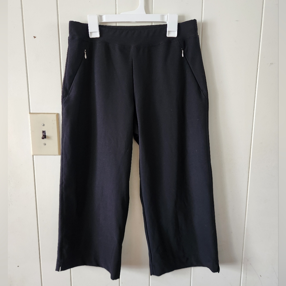 Lucy Cropped Black Yoga Pants Size S
